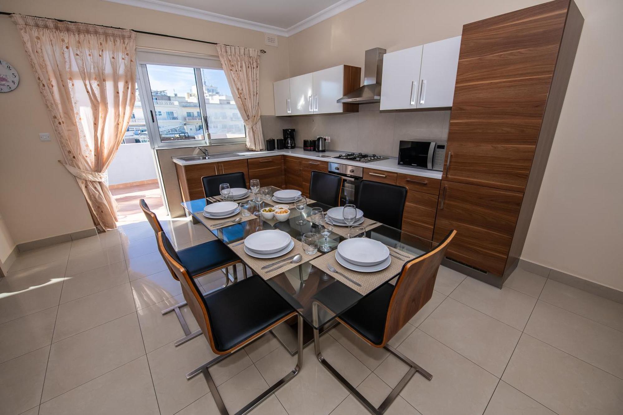 Francis Flats Modern Penthouse Apartment Mellieha Bagian luar foto